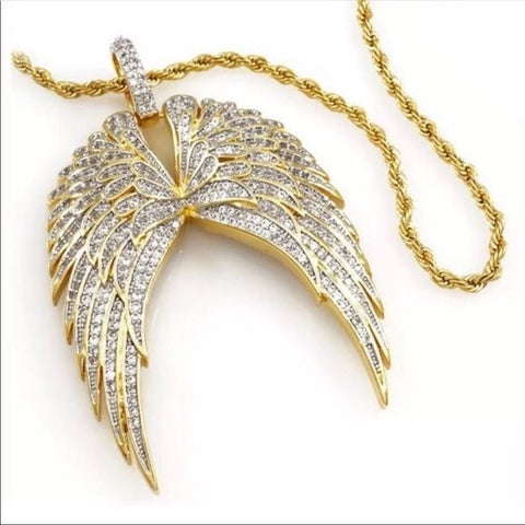 Iced Out 18K Gold Angel Wings Pendant Rope Chain